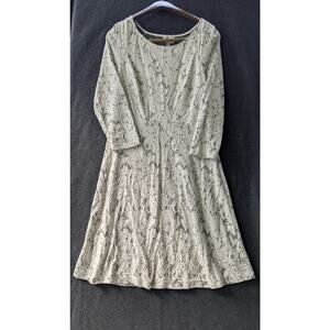 Beige by eci shift dress size 8 ivory gray floral pattern side zipper no belt